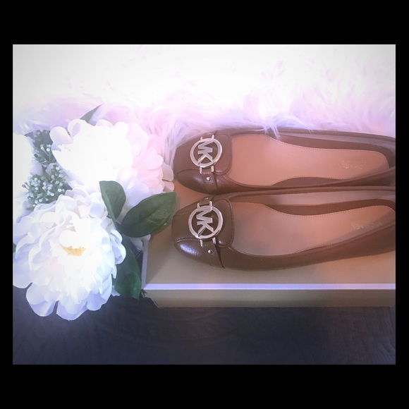 Brand New Michael Kors Flats - Picture 1 of 5